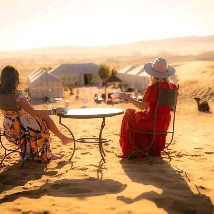 Bivouac Camel Trips Hotel Merzouga Exterior foto