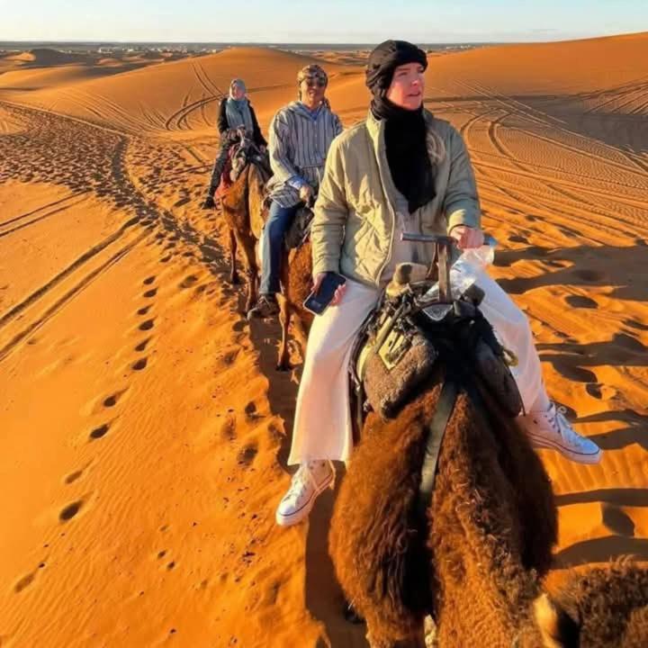 Bivouac Camel Trips Hotel Merzouga Exterior foto